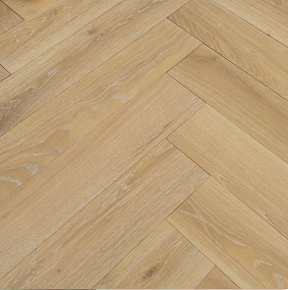 Rio Rhone Herringbone Eng Oak ½" x 5 1/2" - 3 mm Wear Layer