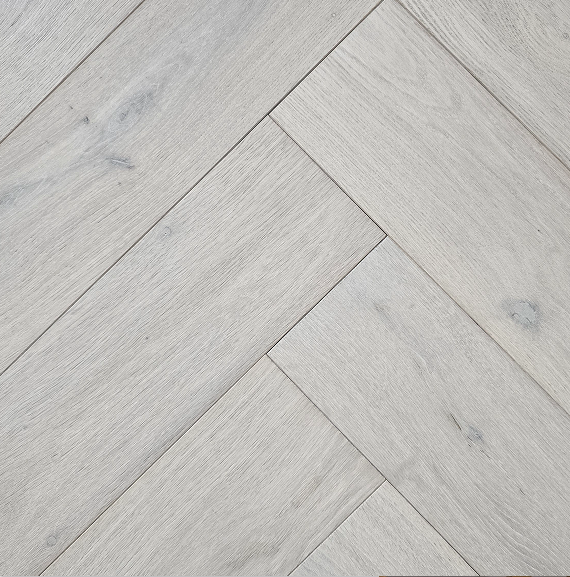 Rio Tejo Herringbone Eng Oak  ½" x 5 1/2" - 3 mm Wear Layer