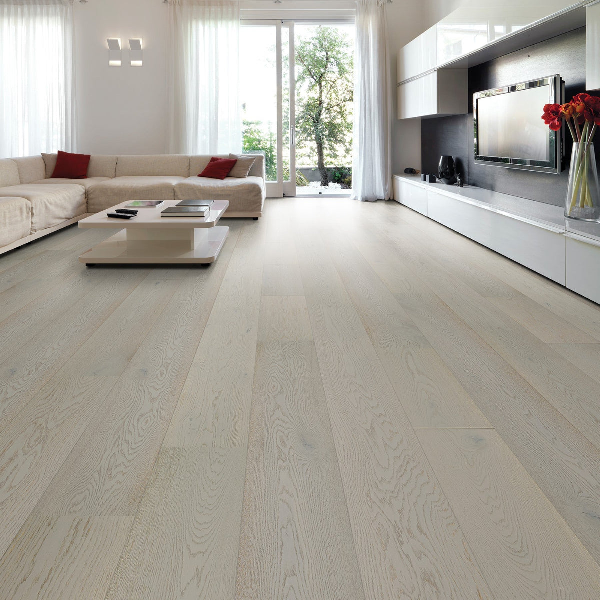 Rio Tua French Oak Engineered Hardwood Flooring – 5/8" x 8-1/2"– 4 mm Wear Layer